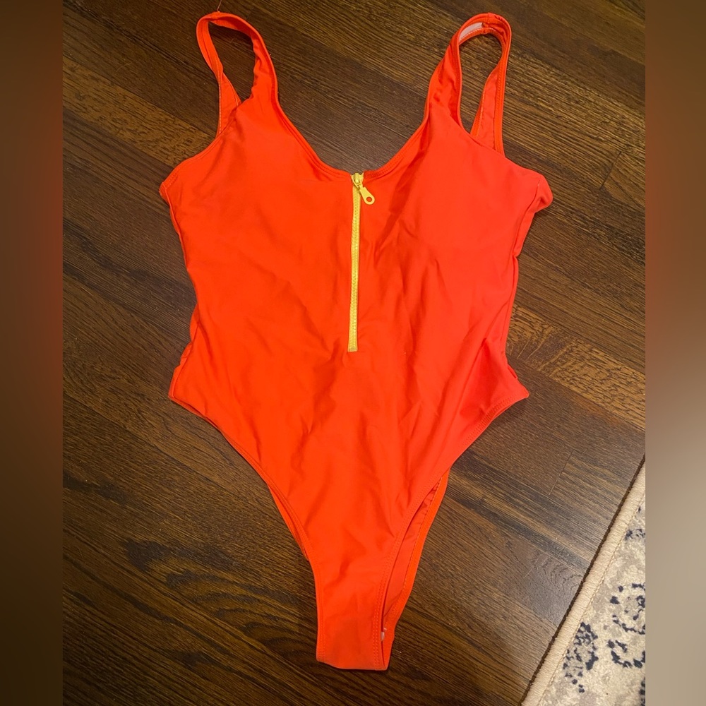 One piece swimsuit